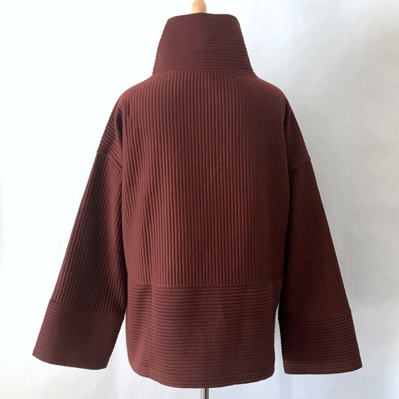 Tahari Sport Cinnamon Rust High Neck Ribbed Box Cut Long Sleeve Top - Picture 2 of 11